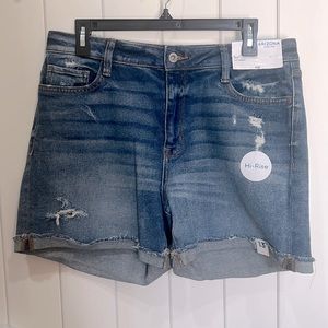 Arizona Junior Jean Distressed Shorts Size 13. NWT